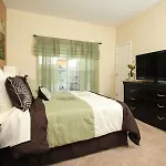 Stunning 4 Bedroom 3 Bathroom Town Home Sleeps 8