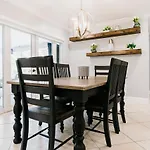 Garden View - Elite Staycation