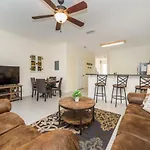 2505 Maneshaw