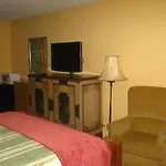 Lake Cecile Inn And Suites