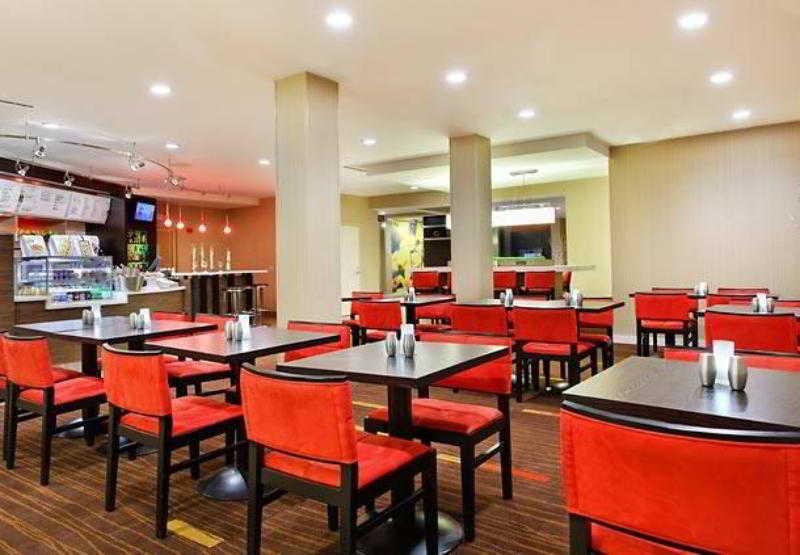 Courtyard Orlando Maitland 3*