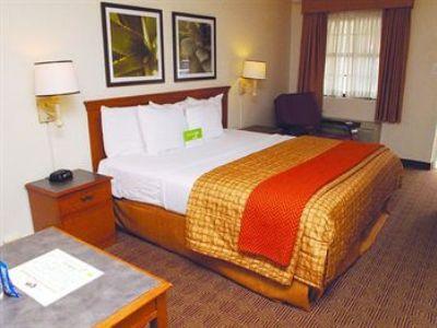 La Quinta By Wyndham Miami Airport North 3*