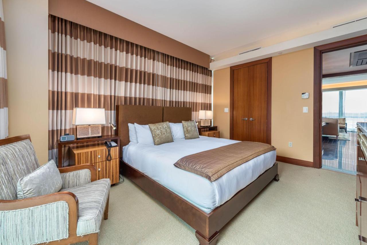 Beachfront At The Ritz-carlton -310n11