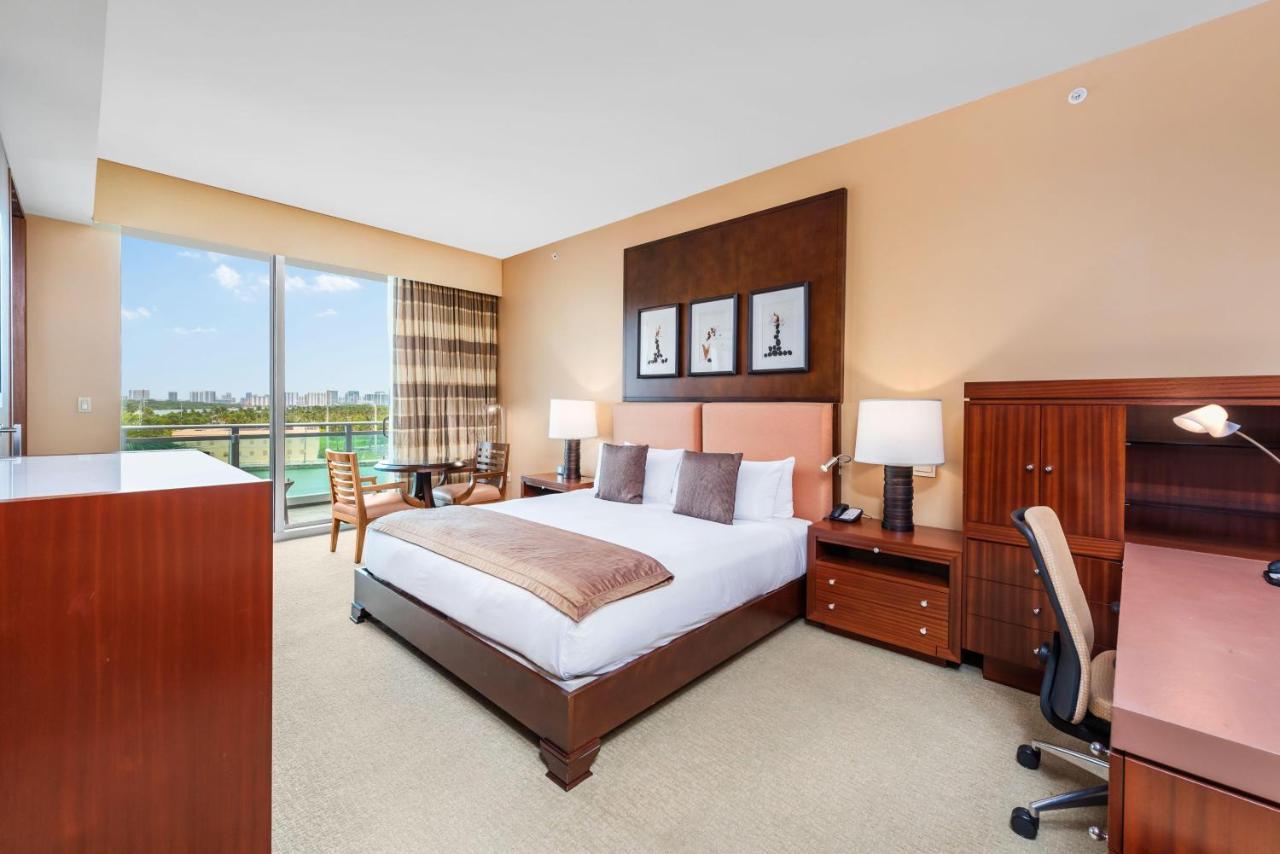 Beachfront At The Ritz-carlton -310n11 * Miami Beach