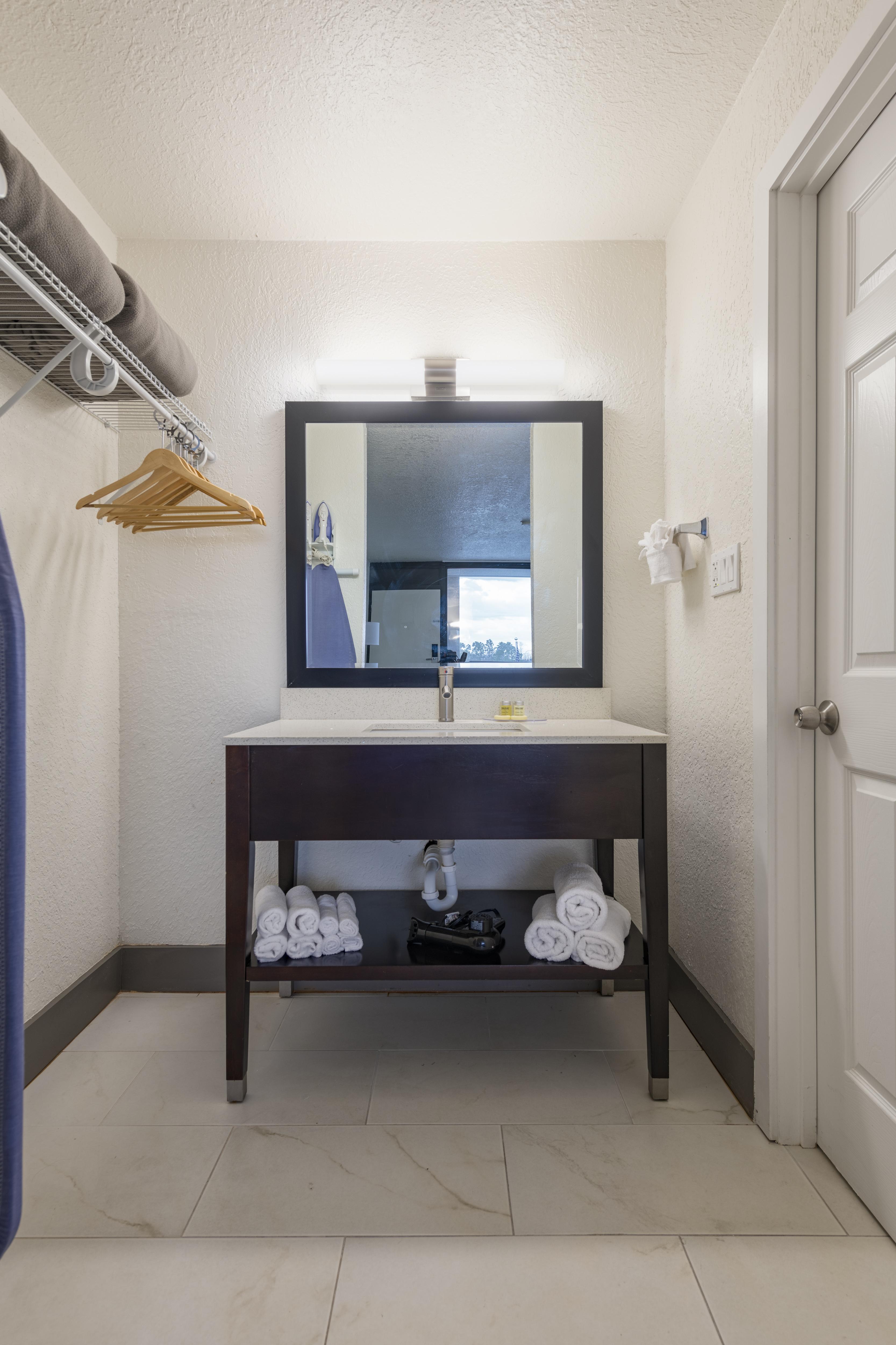 Monreale Express International Drive Hotel 3*