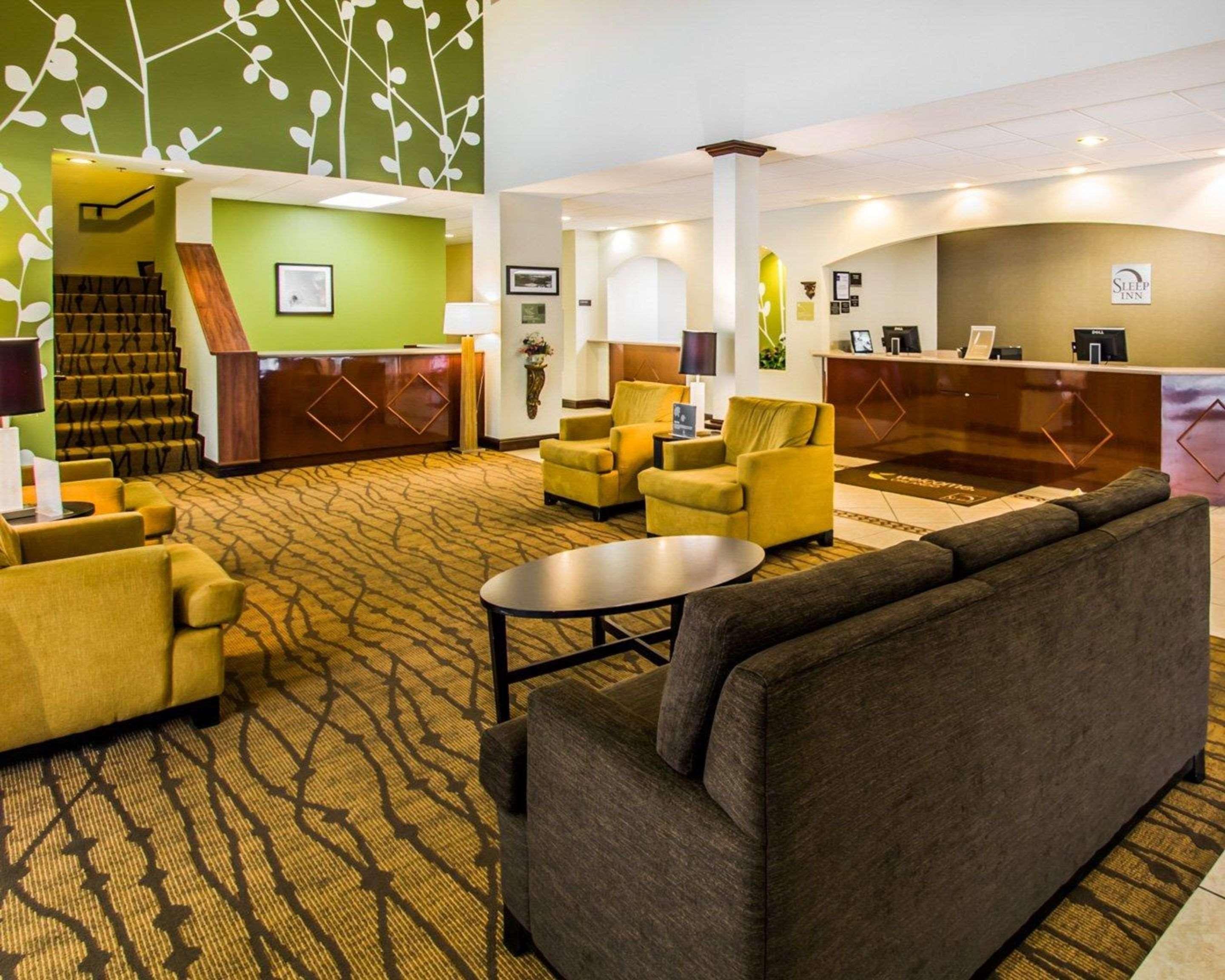 Hotel Sleep & International Airport