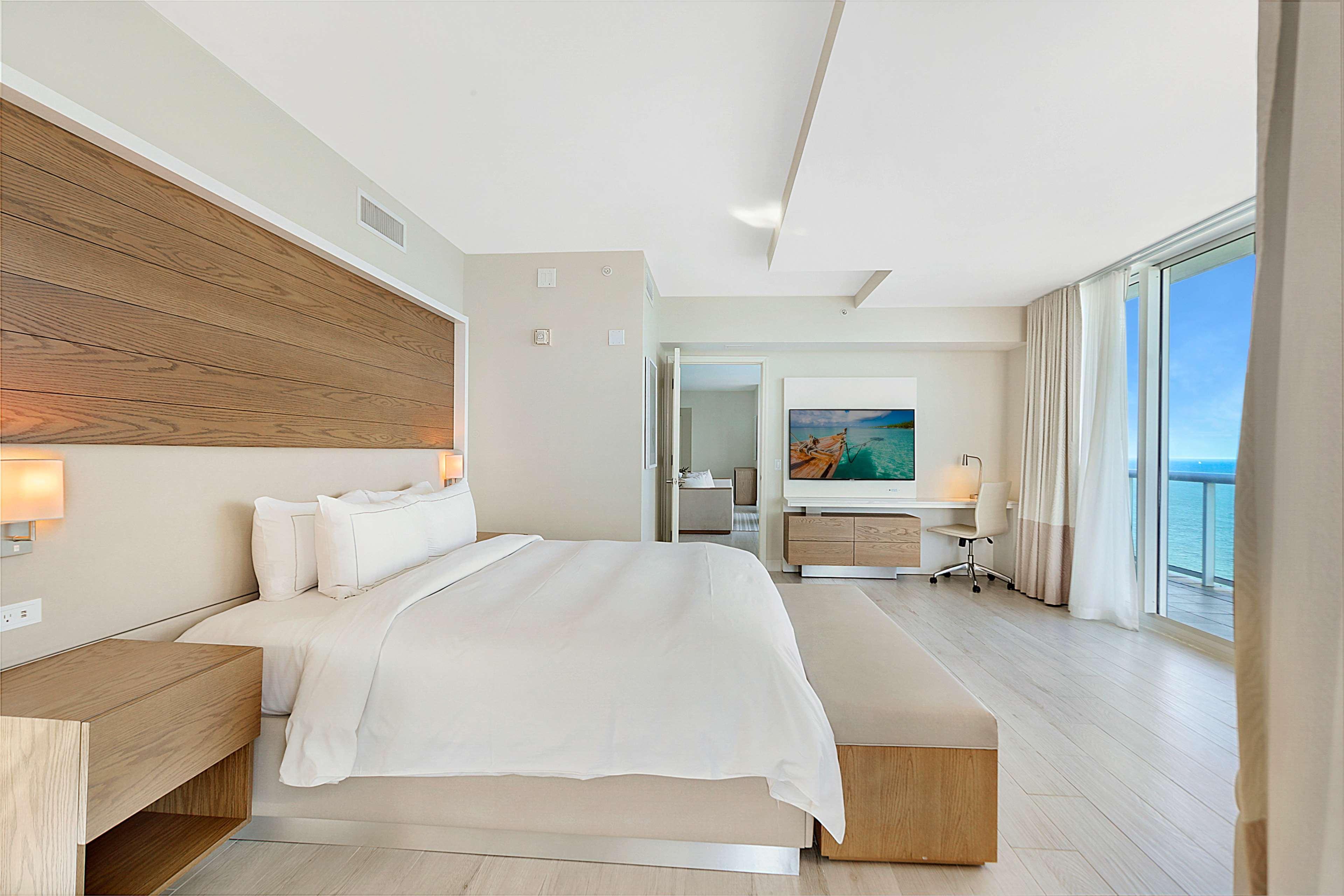 Hilton Lauderdale 4*