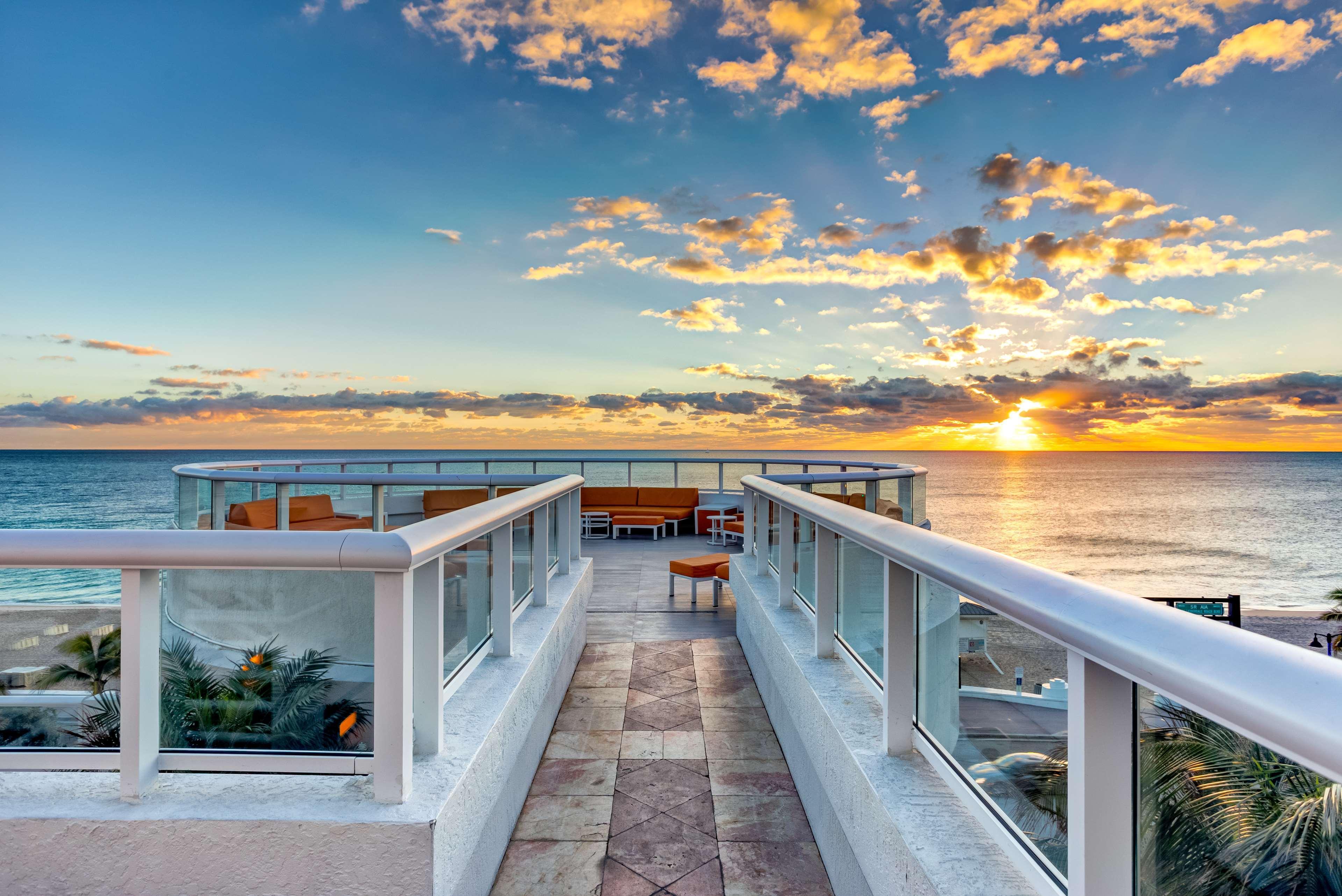 Hilton Lauderdale 4*