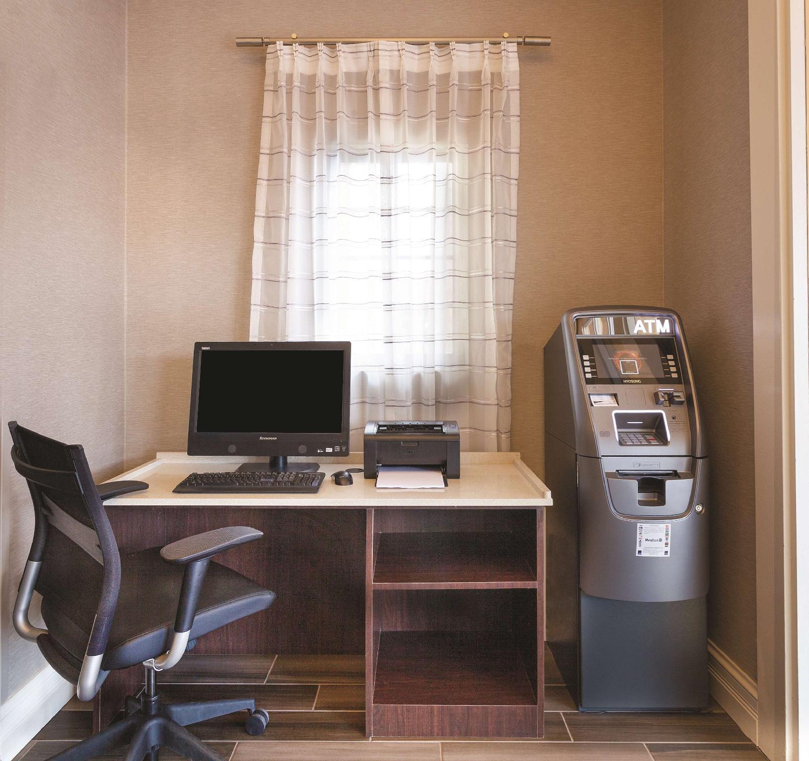Hotel La Quinta By Wyndham Miami Airport North 3*