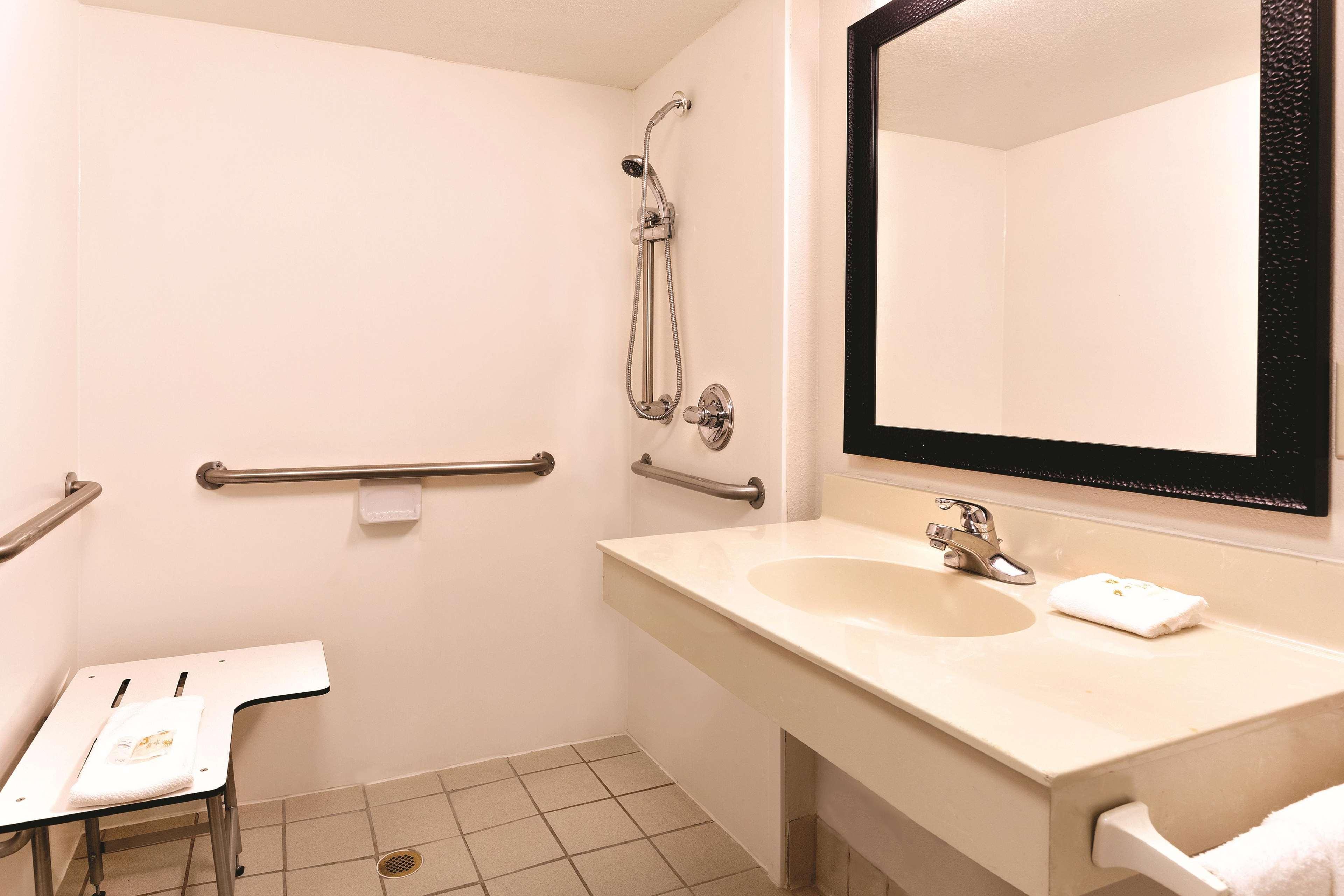 Hotel La Quinta By Wyndham Miami Airport North