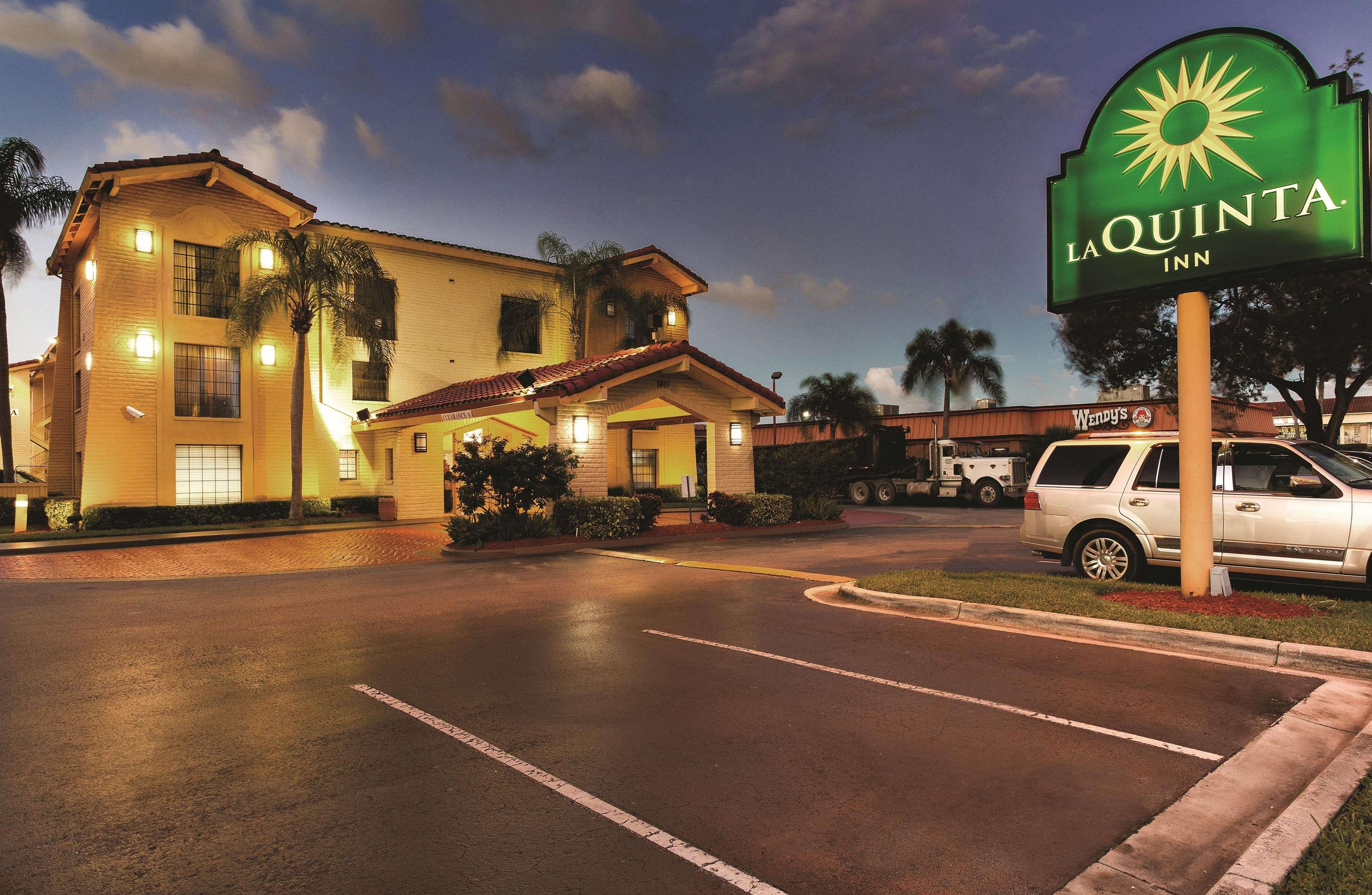 La Quinta By Wyndham Miami Airport North 3*