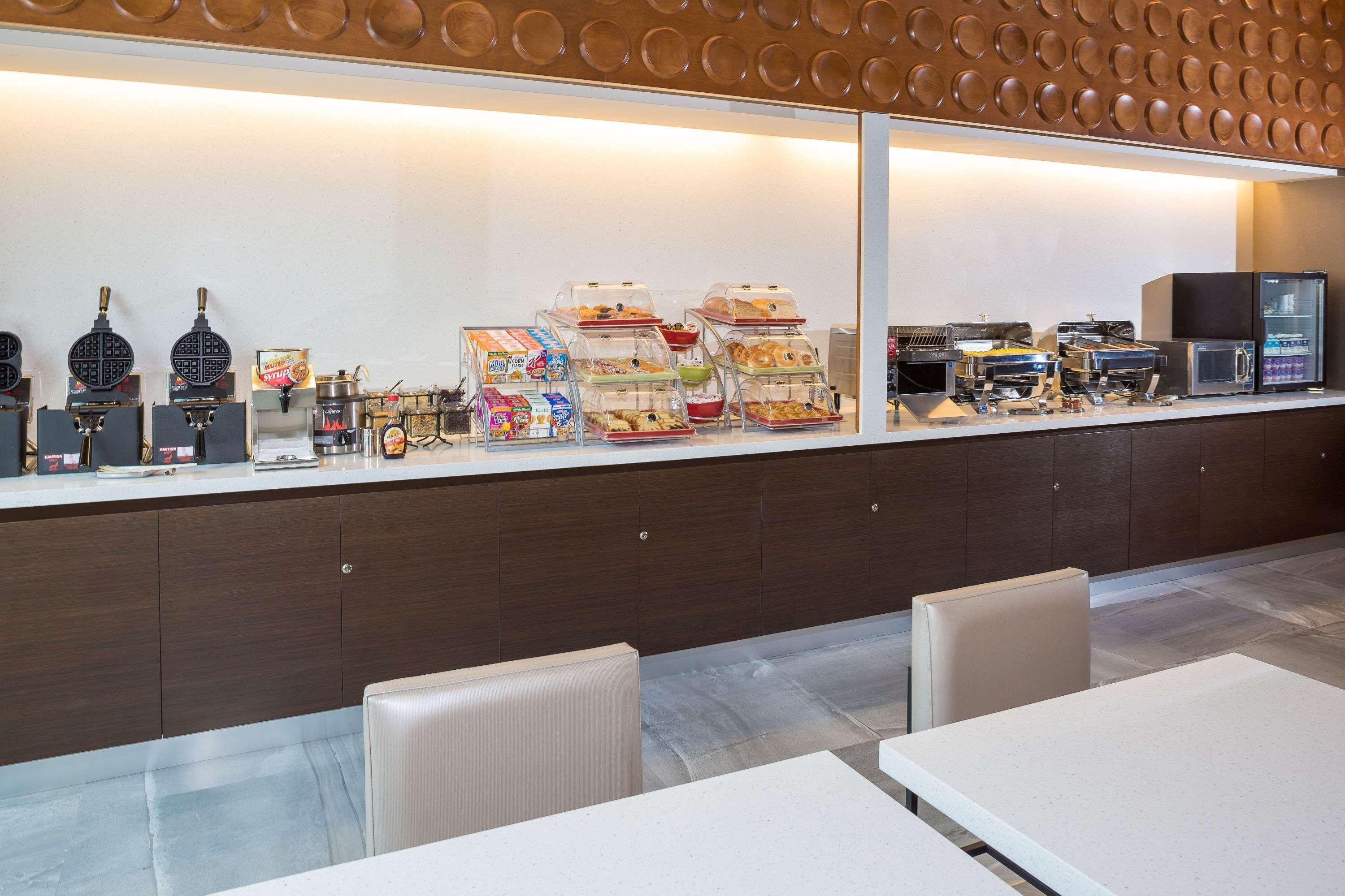 Hotel Wingate By Wyndham Miami Airport