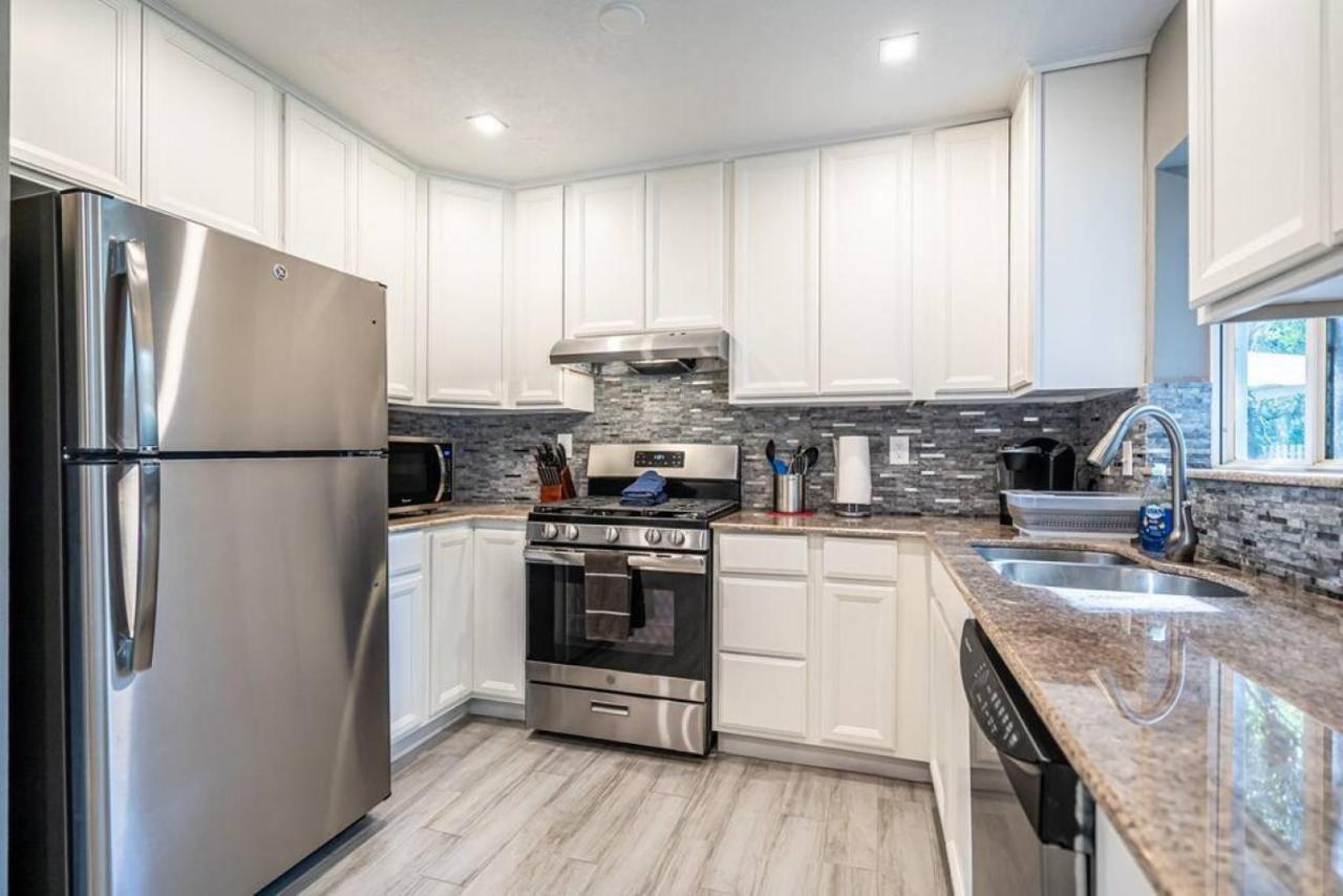 Wilton Tropical Oasis With Heated Pool And Hot Tub Fort Lauderdale