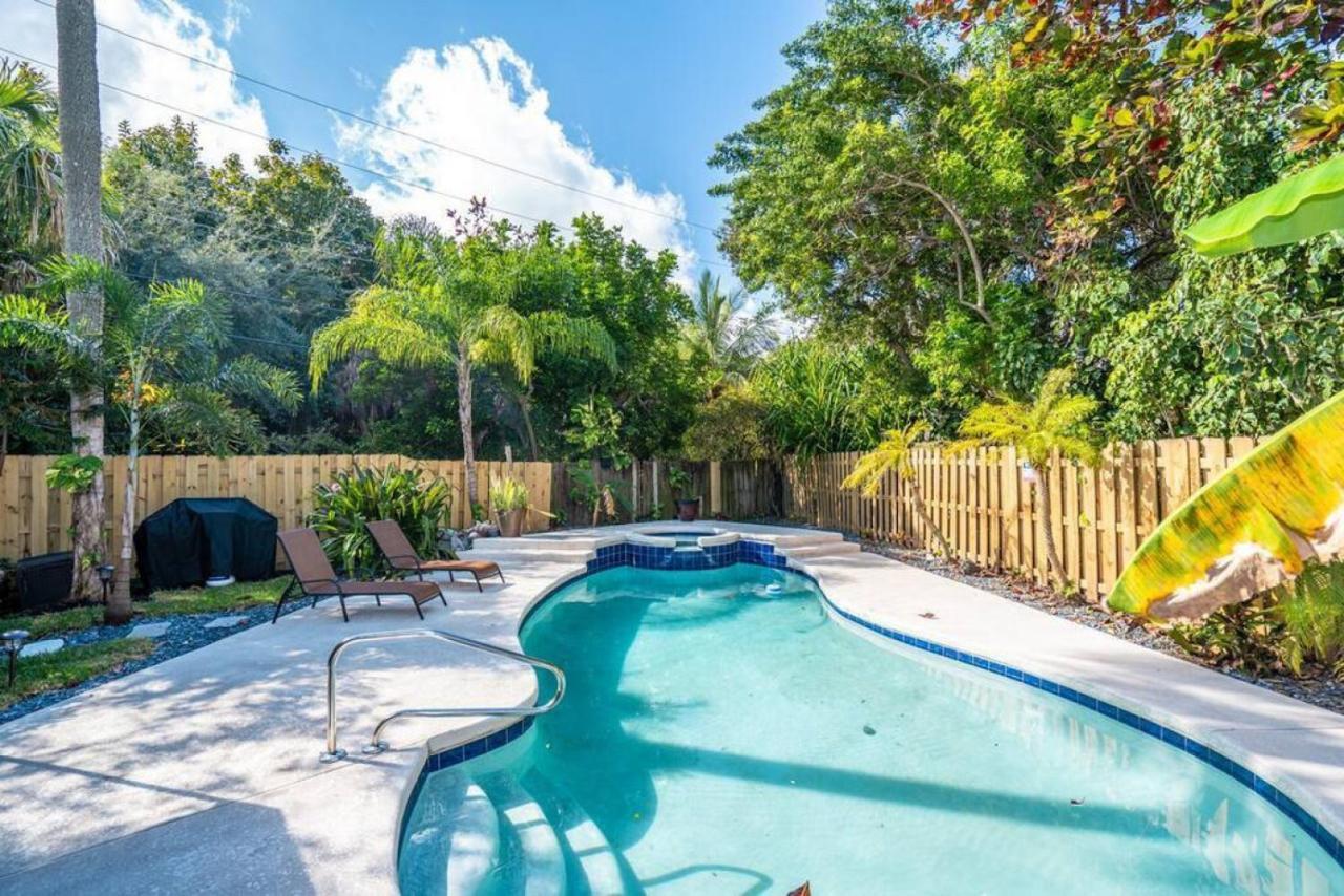 Wilton Tropical Oasis With Heated Pool And Hot Tub Holiday home *