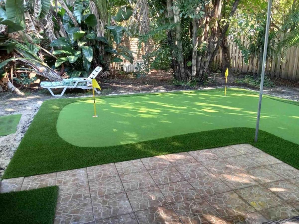 Wilton Tropical Oasis With Heated Pool And Hot Tub Holiday home *