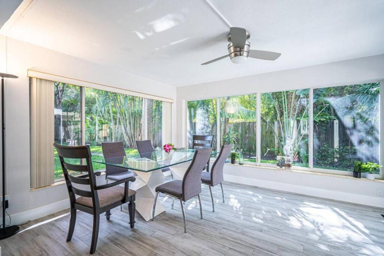 Wilton Tropical Oasis With Heated Pool And Hot Tub Holiday home Fort Lauderdale