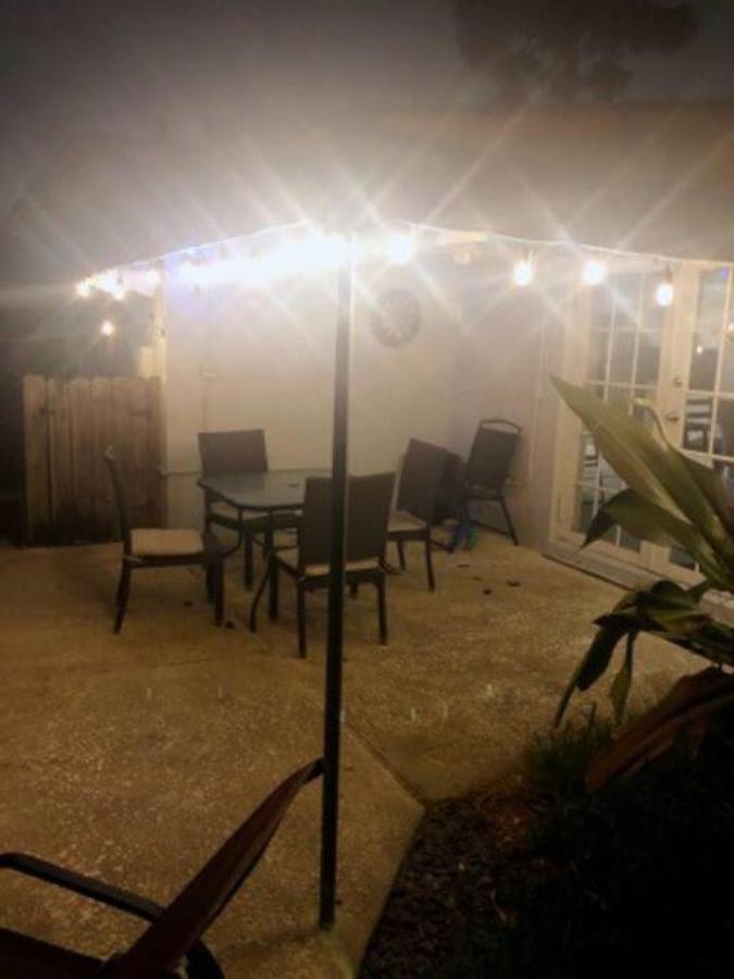 Wilton Tropical Oasis With Heated Pool And Hot Tub Holiday home Fort Lauderdale