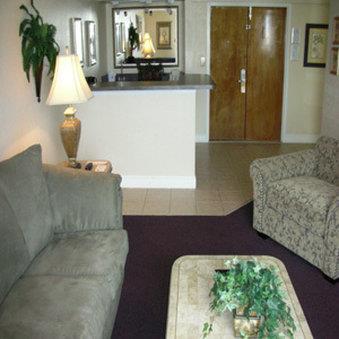 Monumental Movieland Hotel 3*
