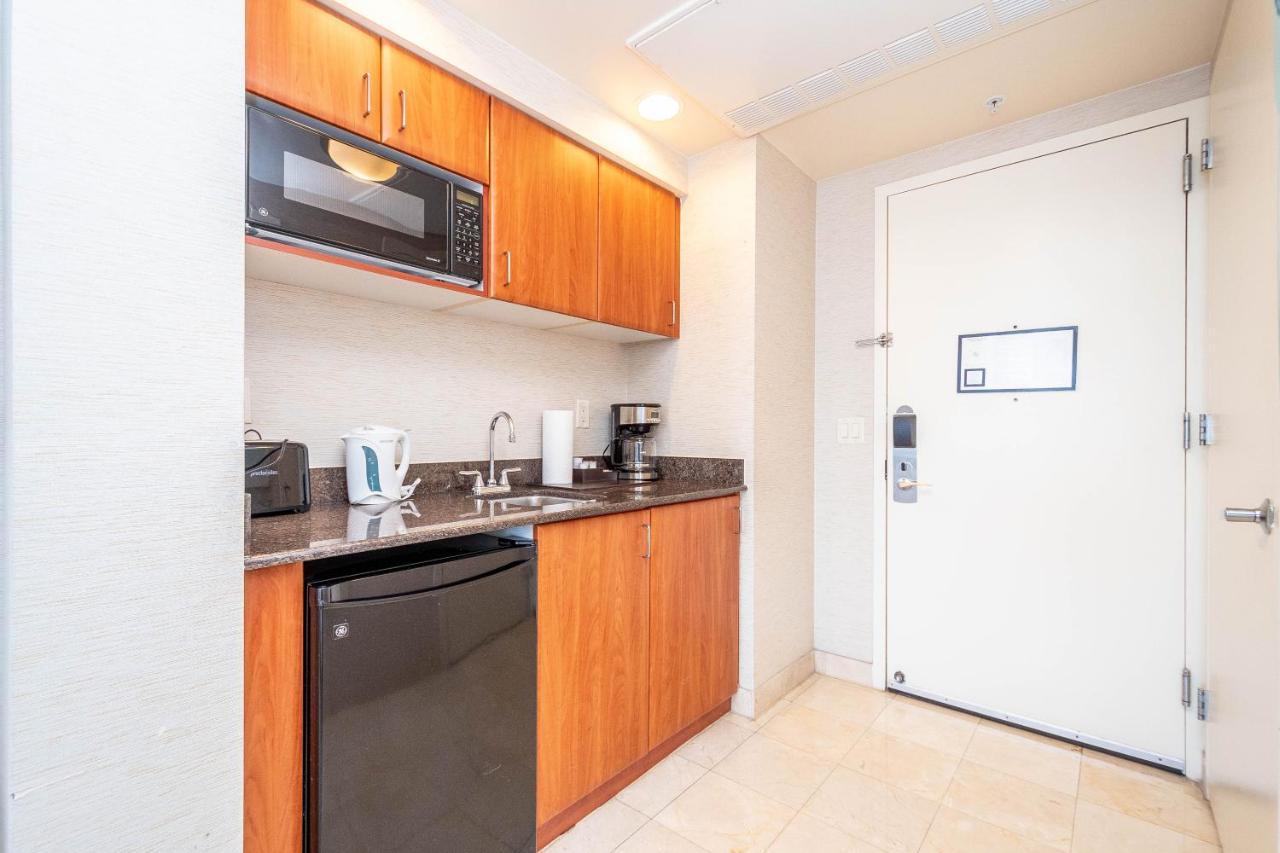 Trump Intl 2 Bedroom 1600 Sqf Ocean And Bay View Sunny Isles Beach