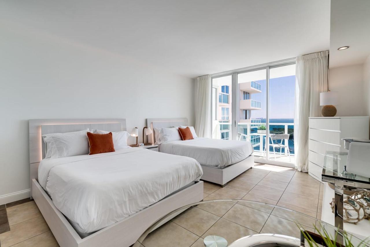 Holiday home Ocean View Balcony Steps From Restaurants, Peacock Park & Marina Miami