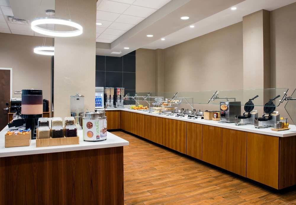 Springhill By Marriott Orlando At Flamingo Crossings Town Center-western Entrance Hotel Four Corners