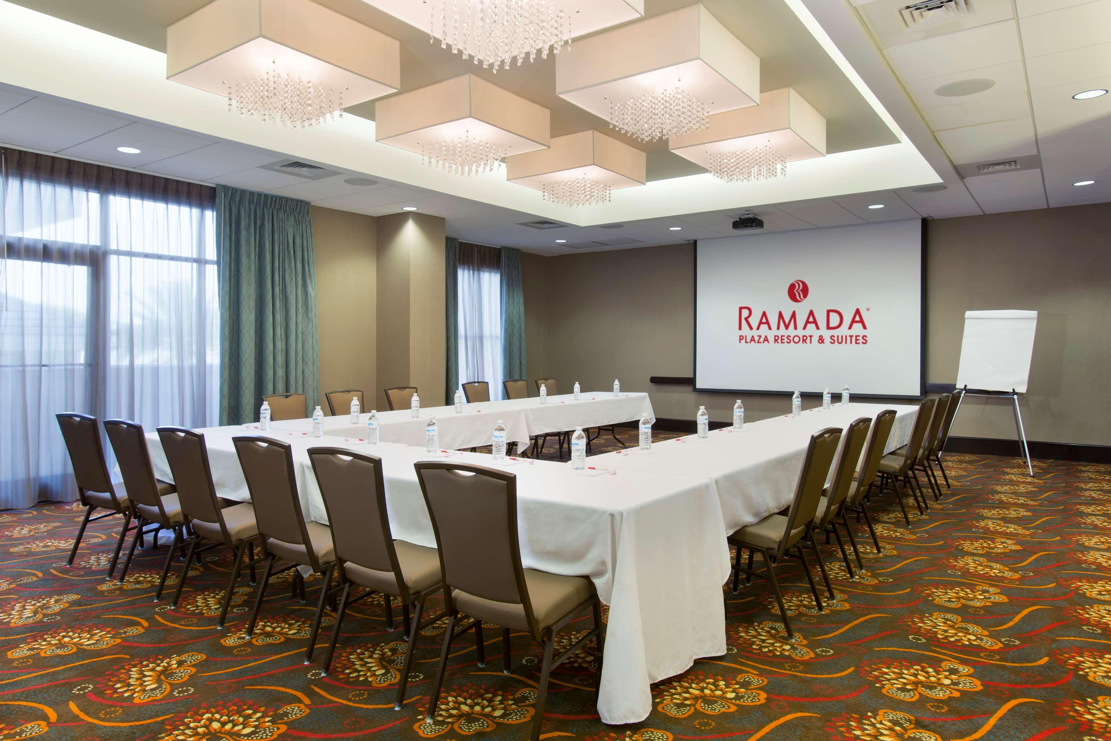 Resort Ramada Plaza By Wyndham & Intl Drive 3*
