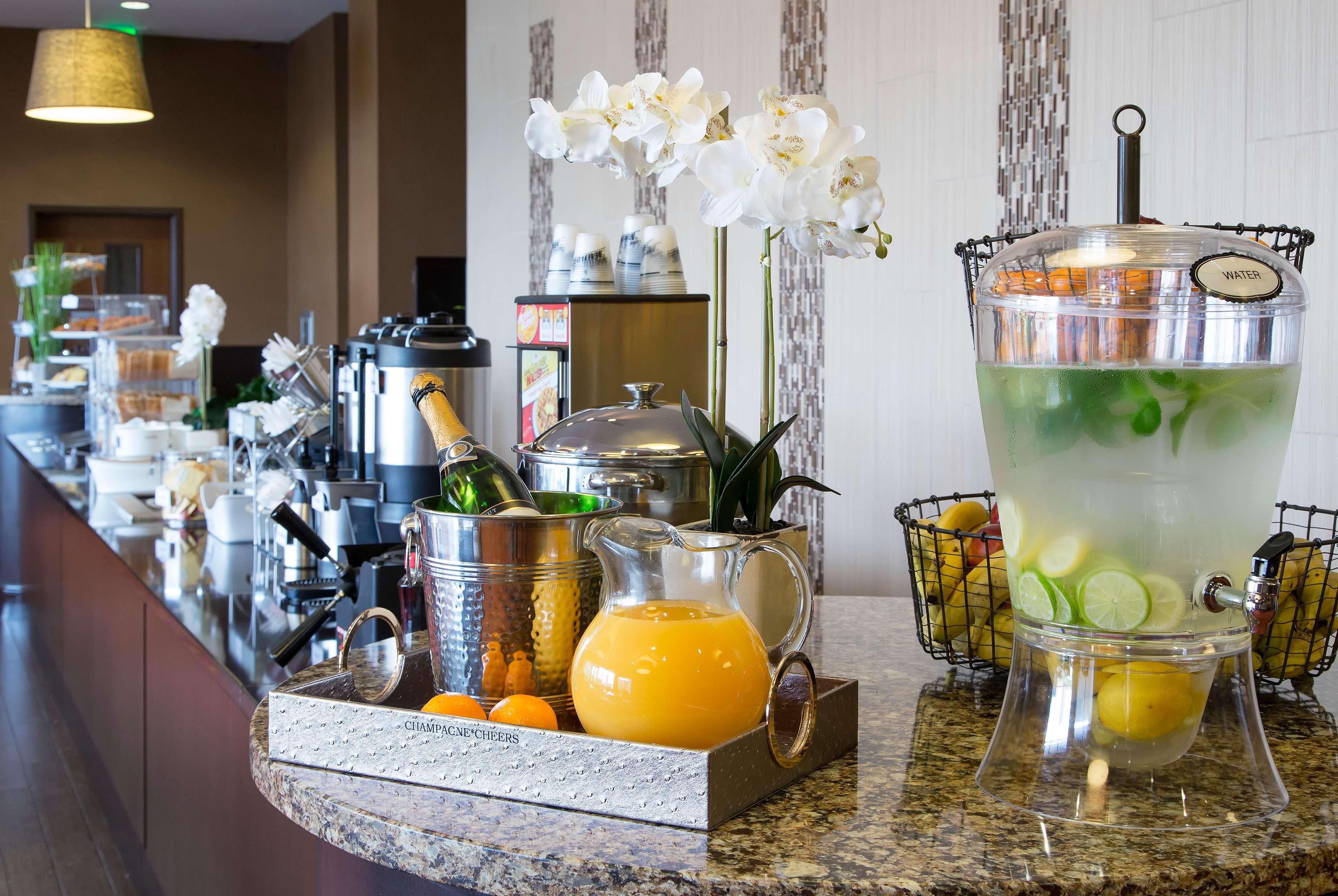 Ramada Plaza By Wyndham & Intl Drive 3*
