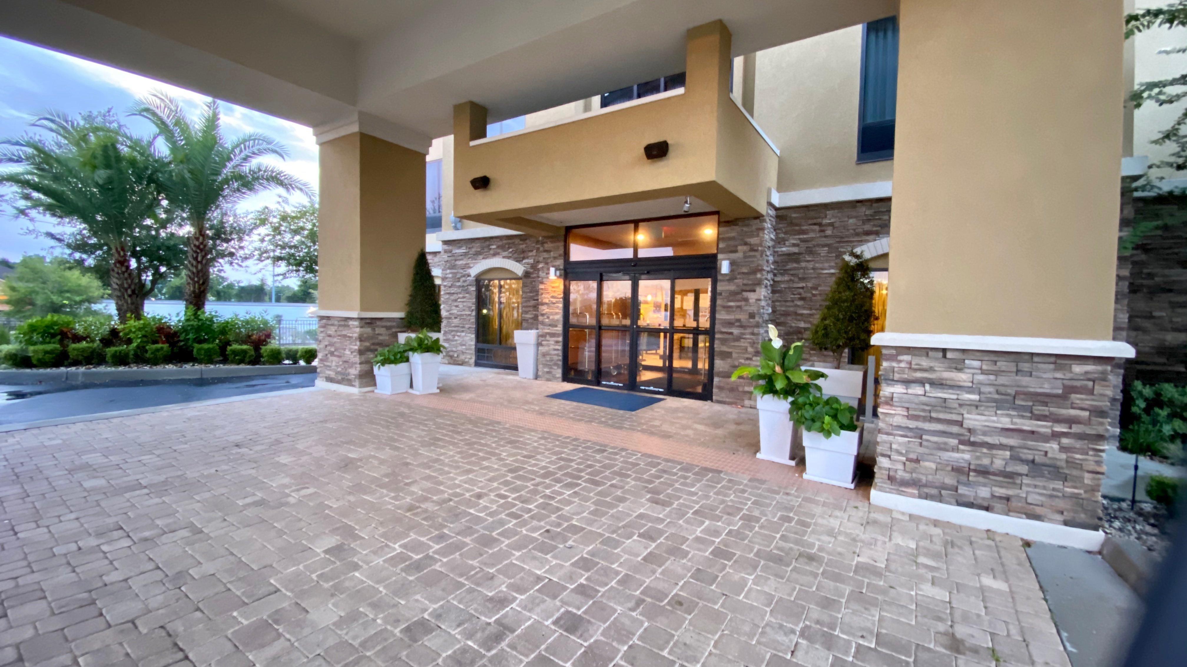Express & Orlando East-ucf Area By Ihg Alafaya
