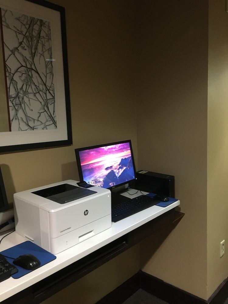 Hotel Staysky I-drive Near Universal 3*