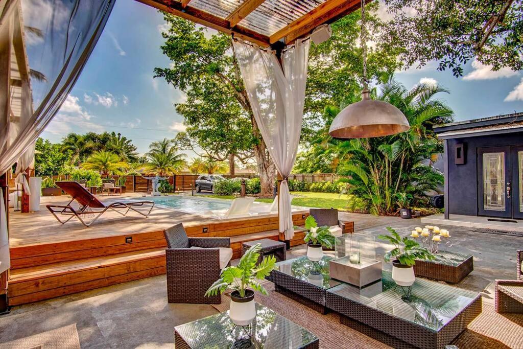 Holiday home Oasis With Insane Outdoor Area Near Wilton Manors