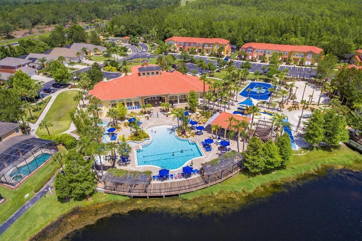 5-star With Private Pool, Minutes From Villa