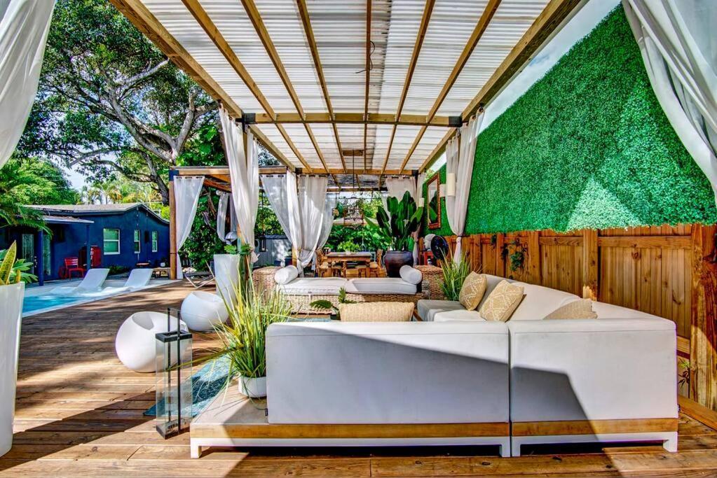 Oasis With Insane Outdoor Area Near Wilton Manors