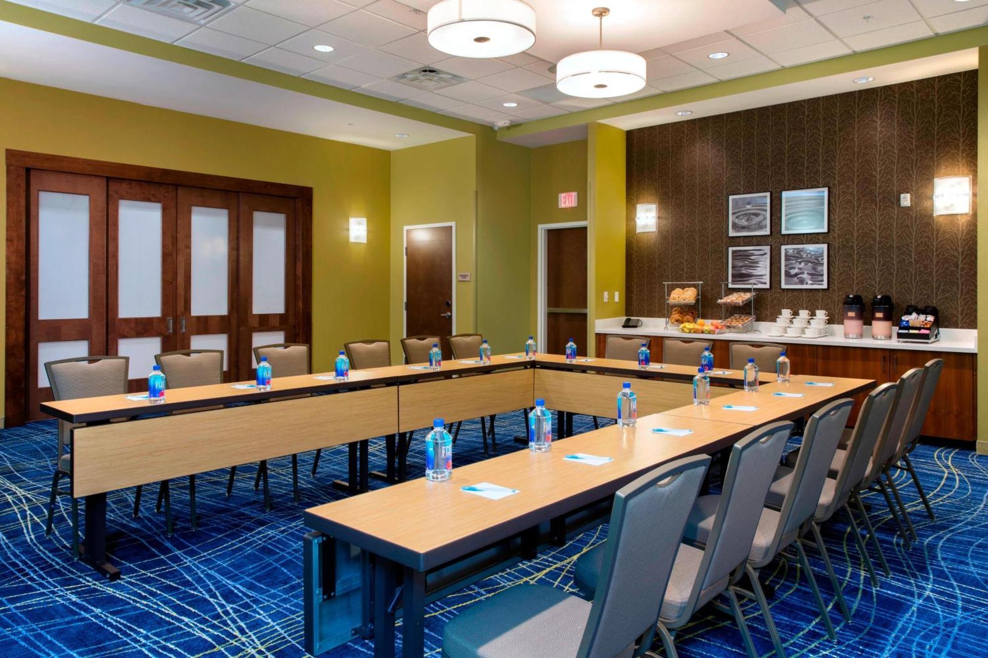 Hotel Springhill By Marriott Orlando At Flamingo Crossings Town Center-western Entrance 3*