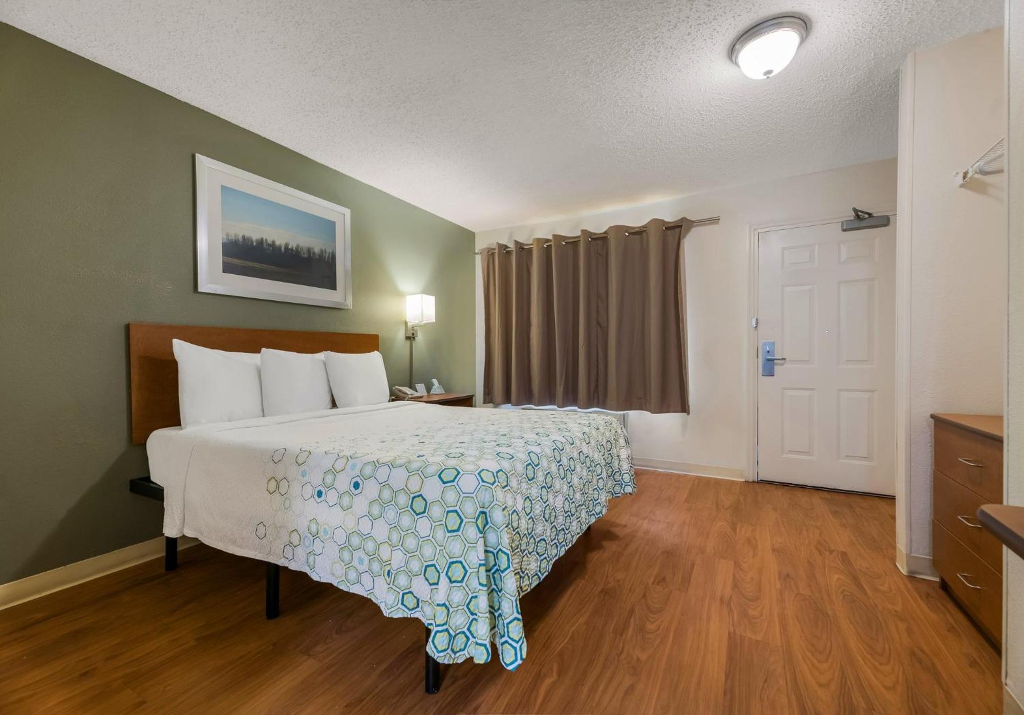Motel Hometowne By Red Roof Orlando - Ucf Area
