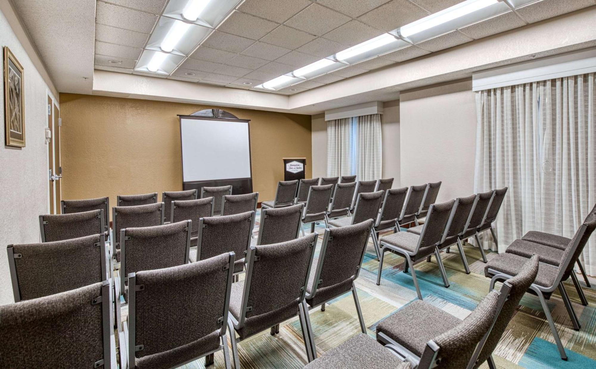 Hotel Hampton & Orlando-east Ucf 3*
