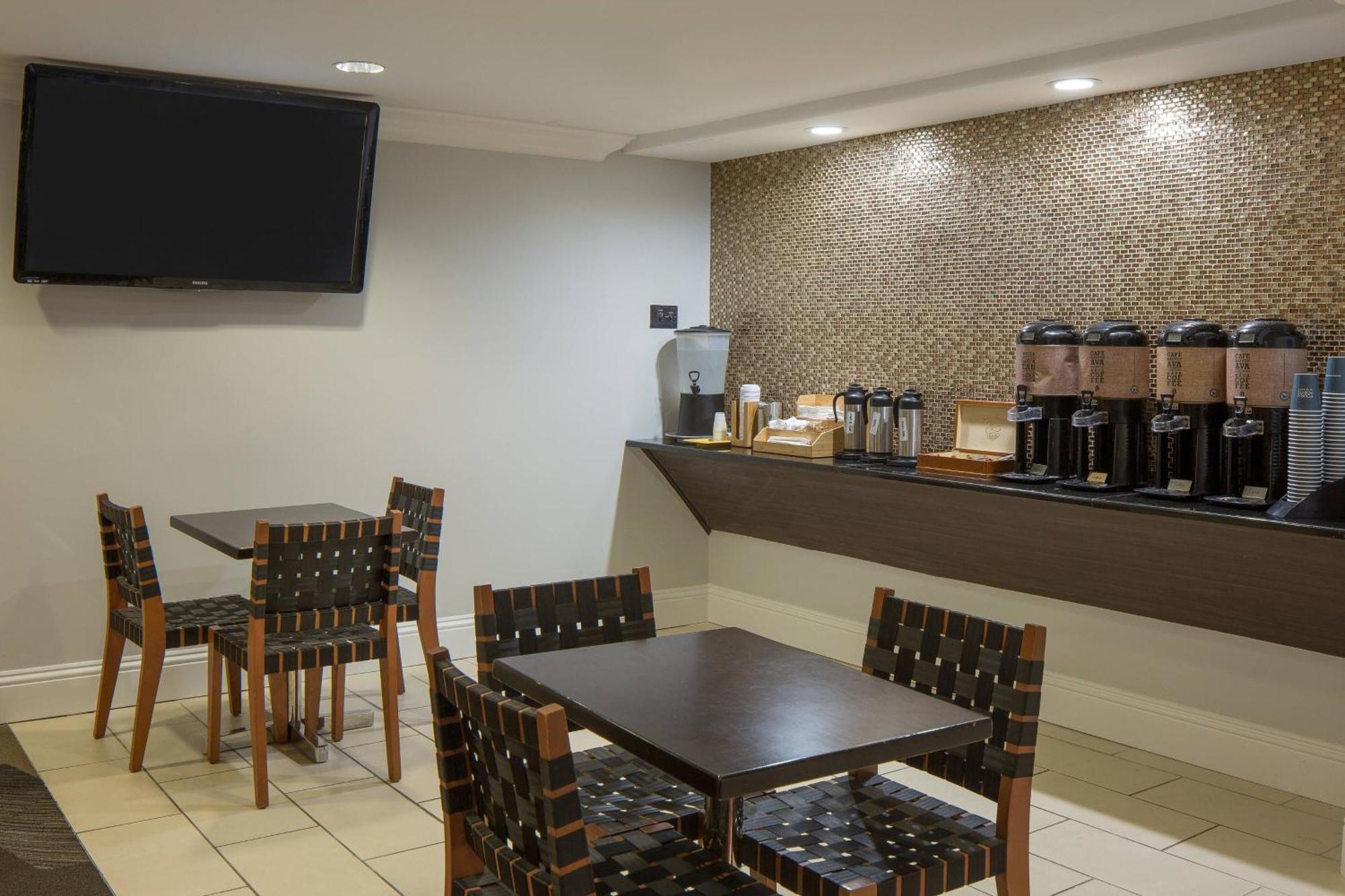 Four Points By Sheraton International Drive 3*