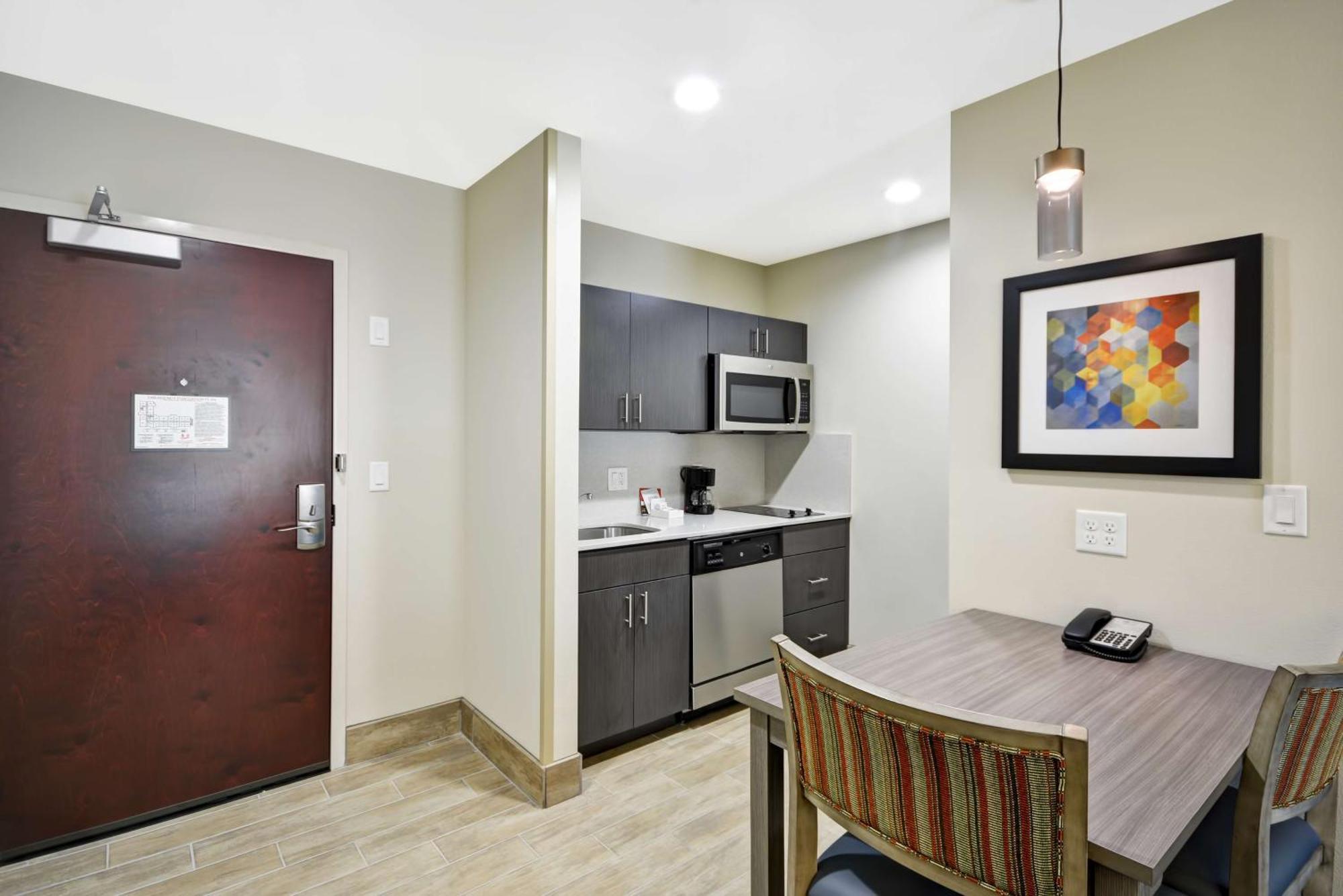 Hotel Homewood By Hilton Orlando Theme Parks