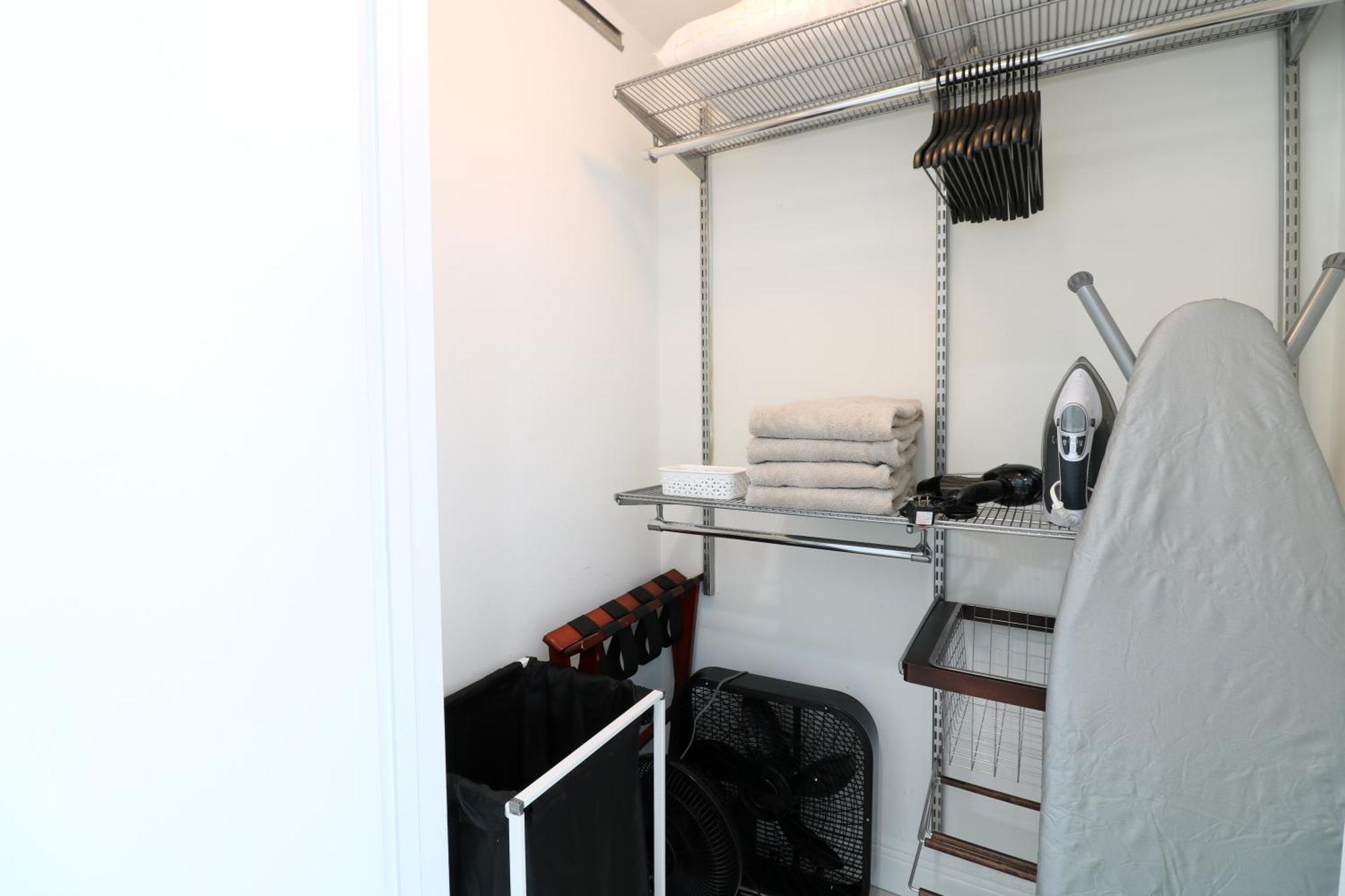2b2b W Water View - Free Parking - Pool - Lux