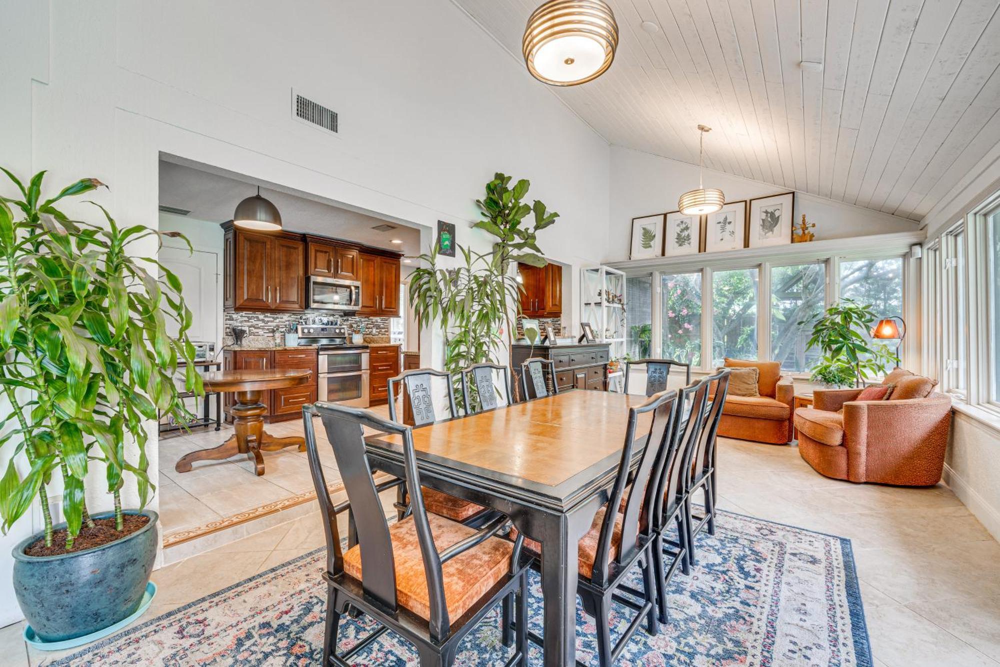 Holiday home Lakeside Getaway - 10 Mi To World! Orlando