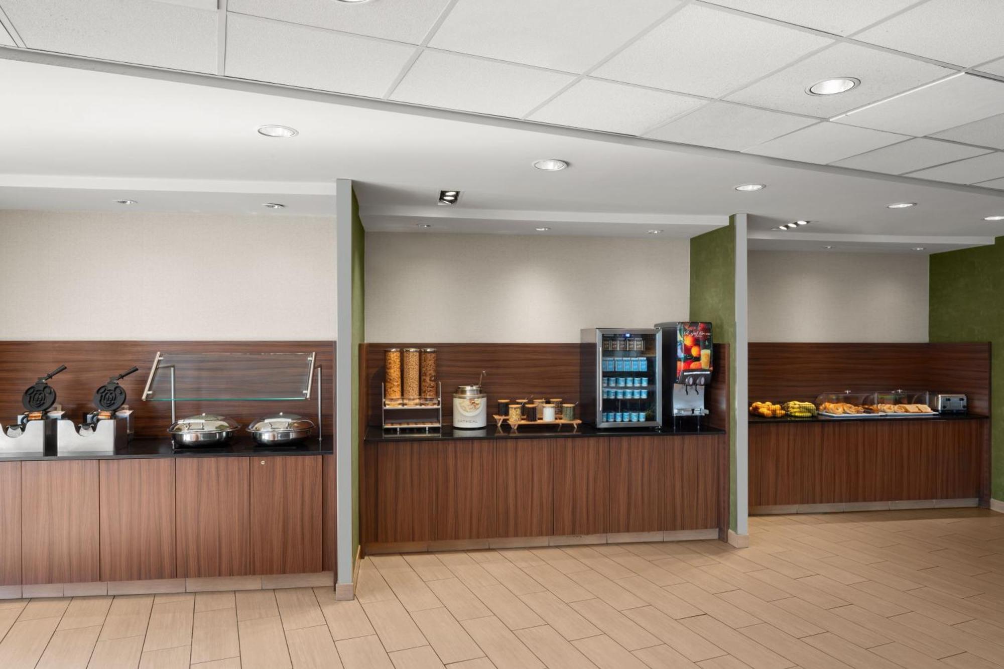 Hotel Fairfield & By Marriott Orlando Kissimmee/celebration