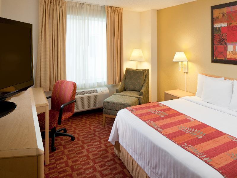Fairfield & By Marriott Orlando Buena Vista In The Marriott Village Hotel Lake Buena Vista