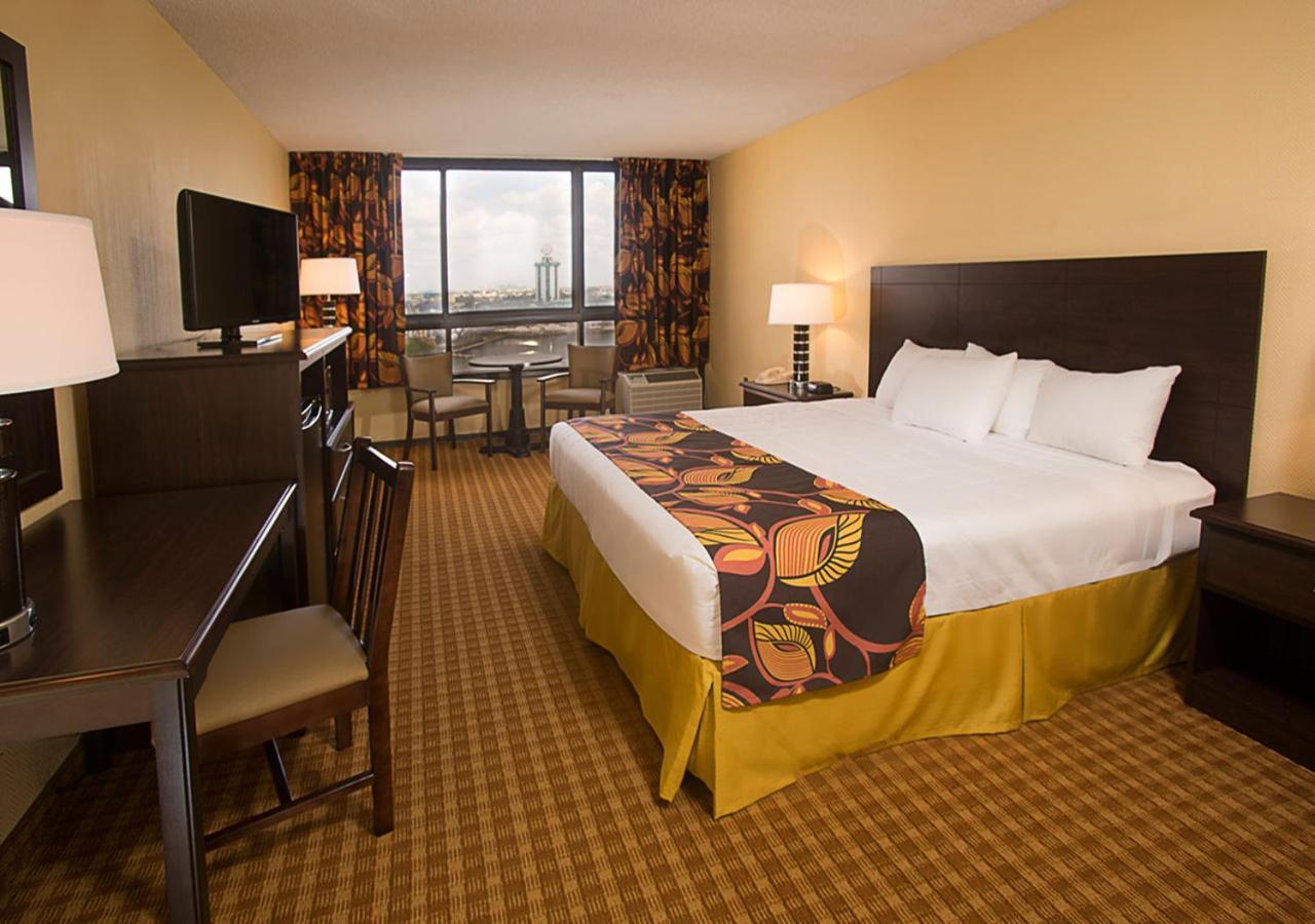 Ramada Plaza By Wyndham & Intl Drive Resort 3*