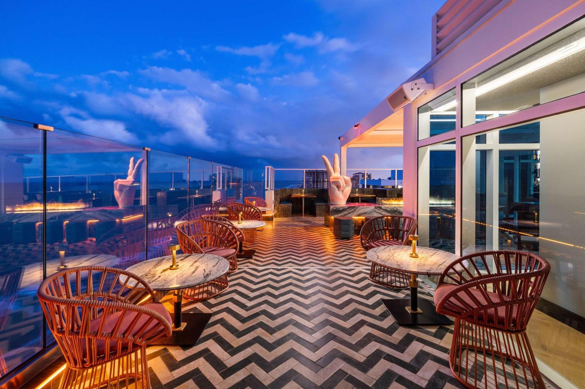 Hilton Lauderdale 4*