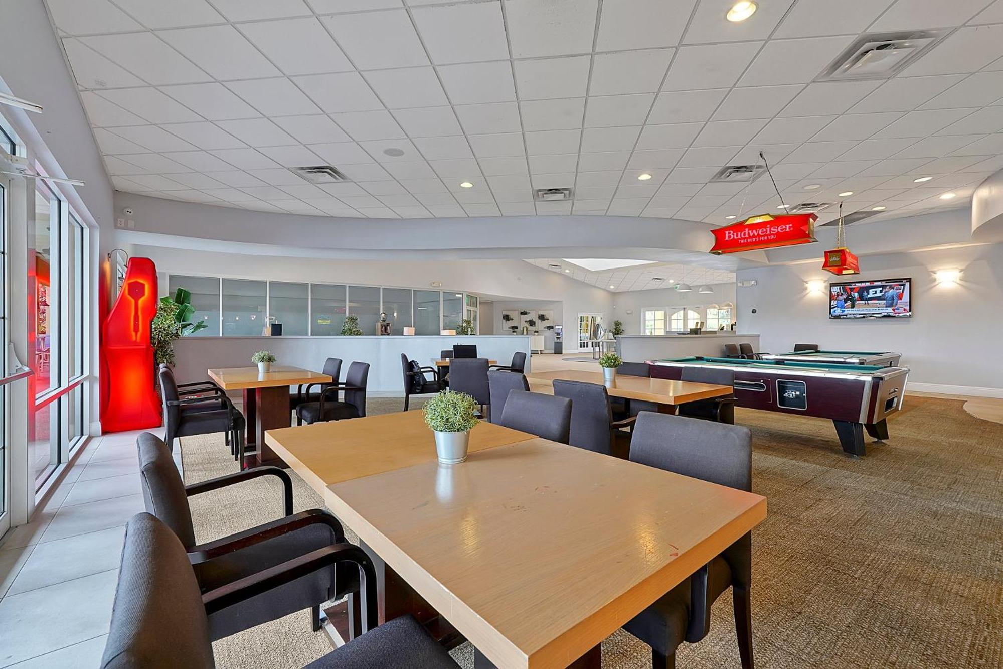 Encantada Resort: Pool, Gym, Clubhouse, Near Kissimmee
