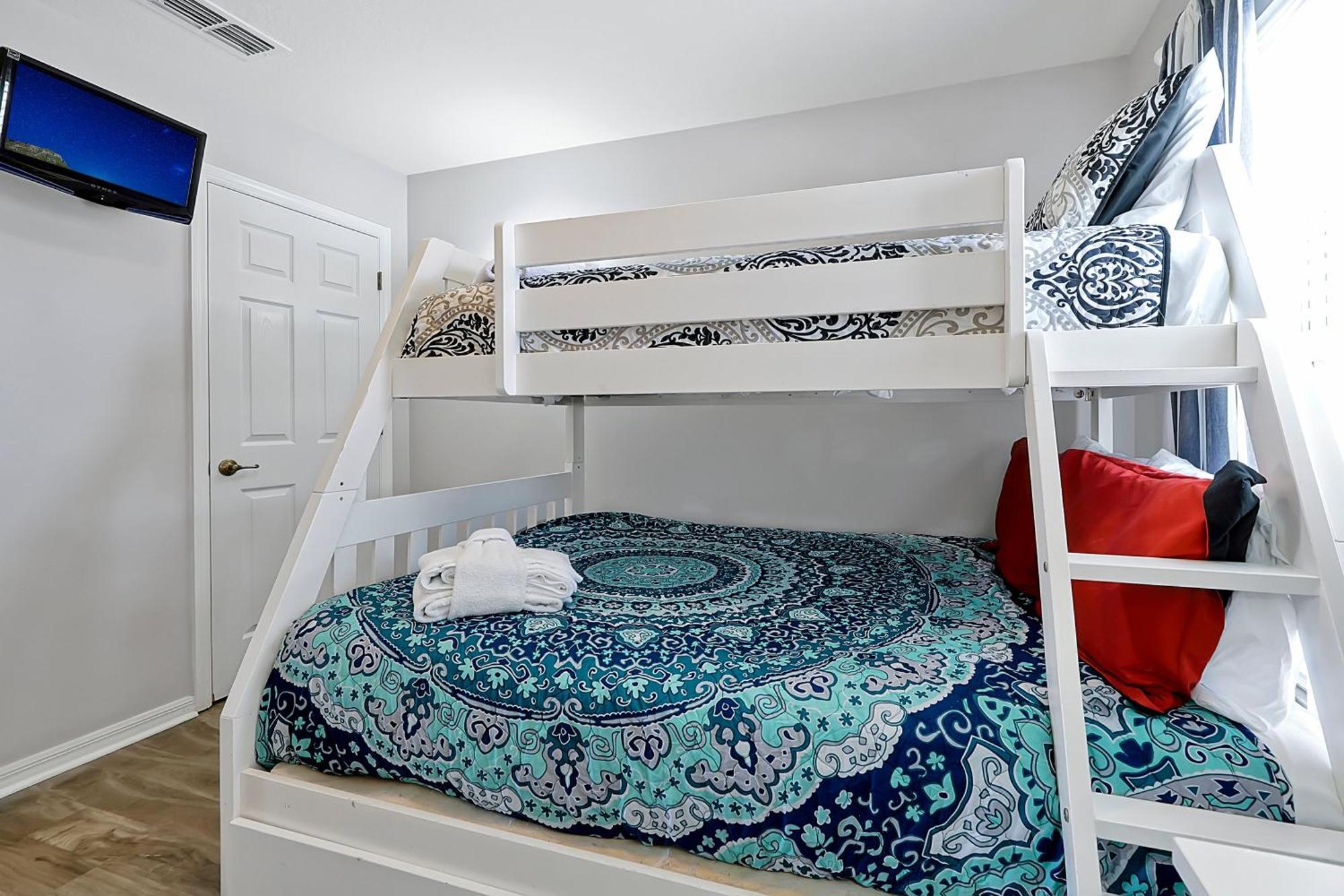 Encantada Resort: Pool, Gym, Clubhouse, Near * Kissimmee