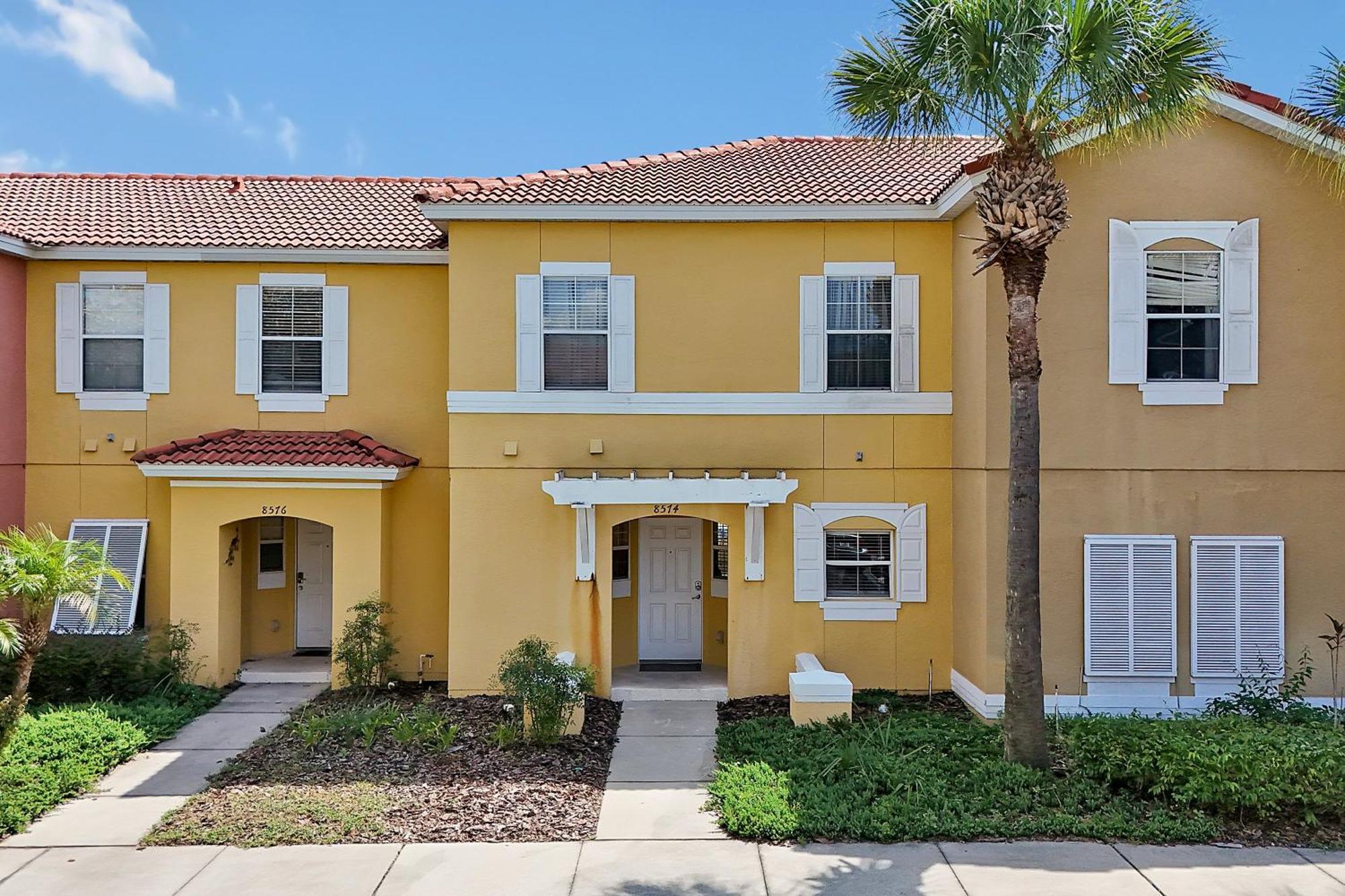 Encantada Resort: Pool, Gym, Clubhouse, Near Kissimmee