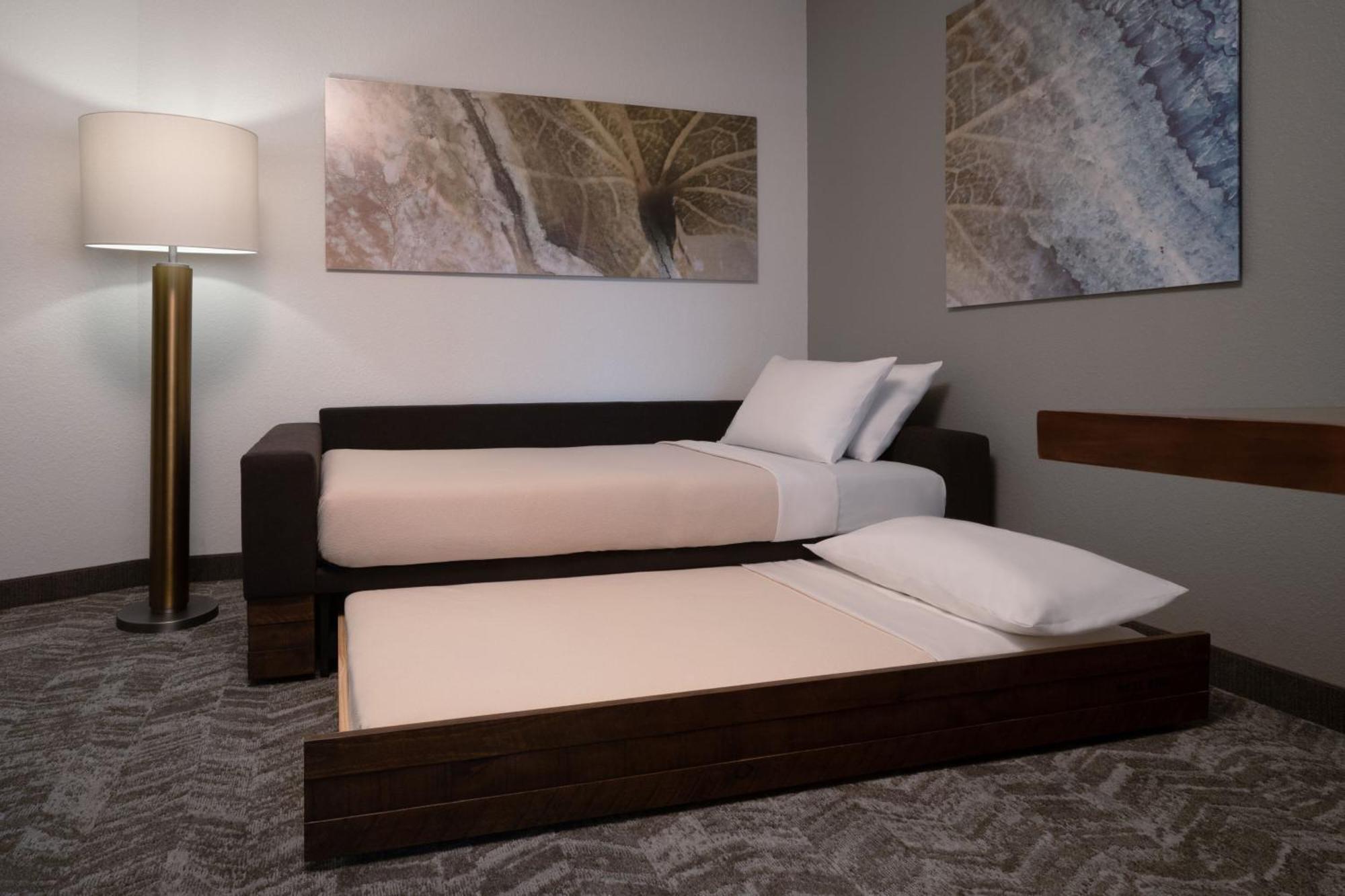 Hotel Springhill By Marriott Orlando At Flamingo Crossings Town Center-western Entrance Four Corners