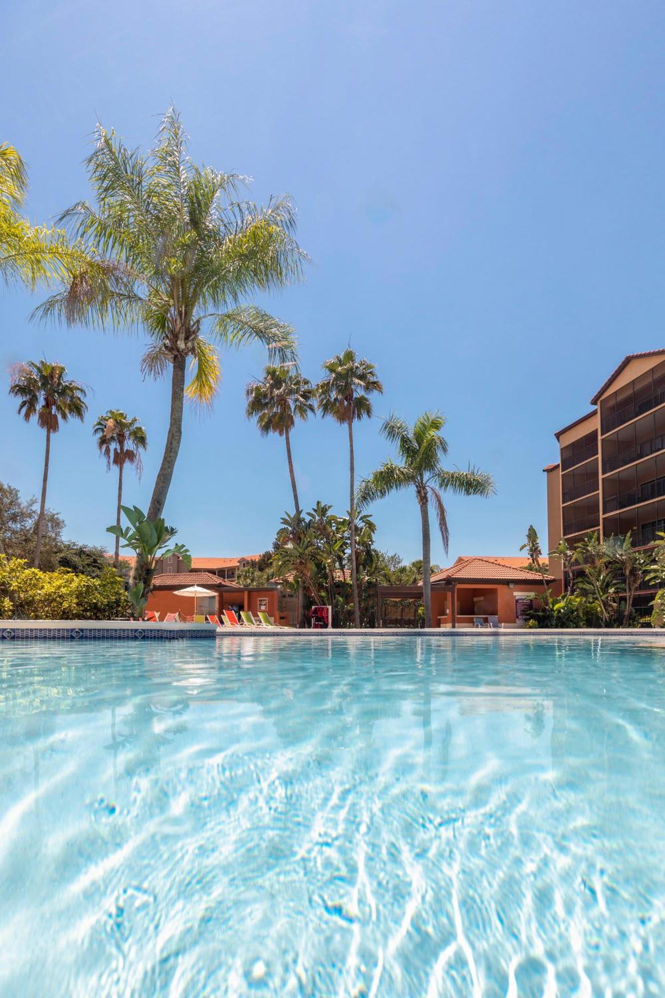 Westgate Lakes And 4*