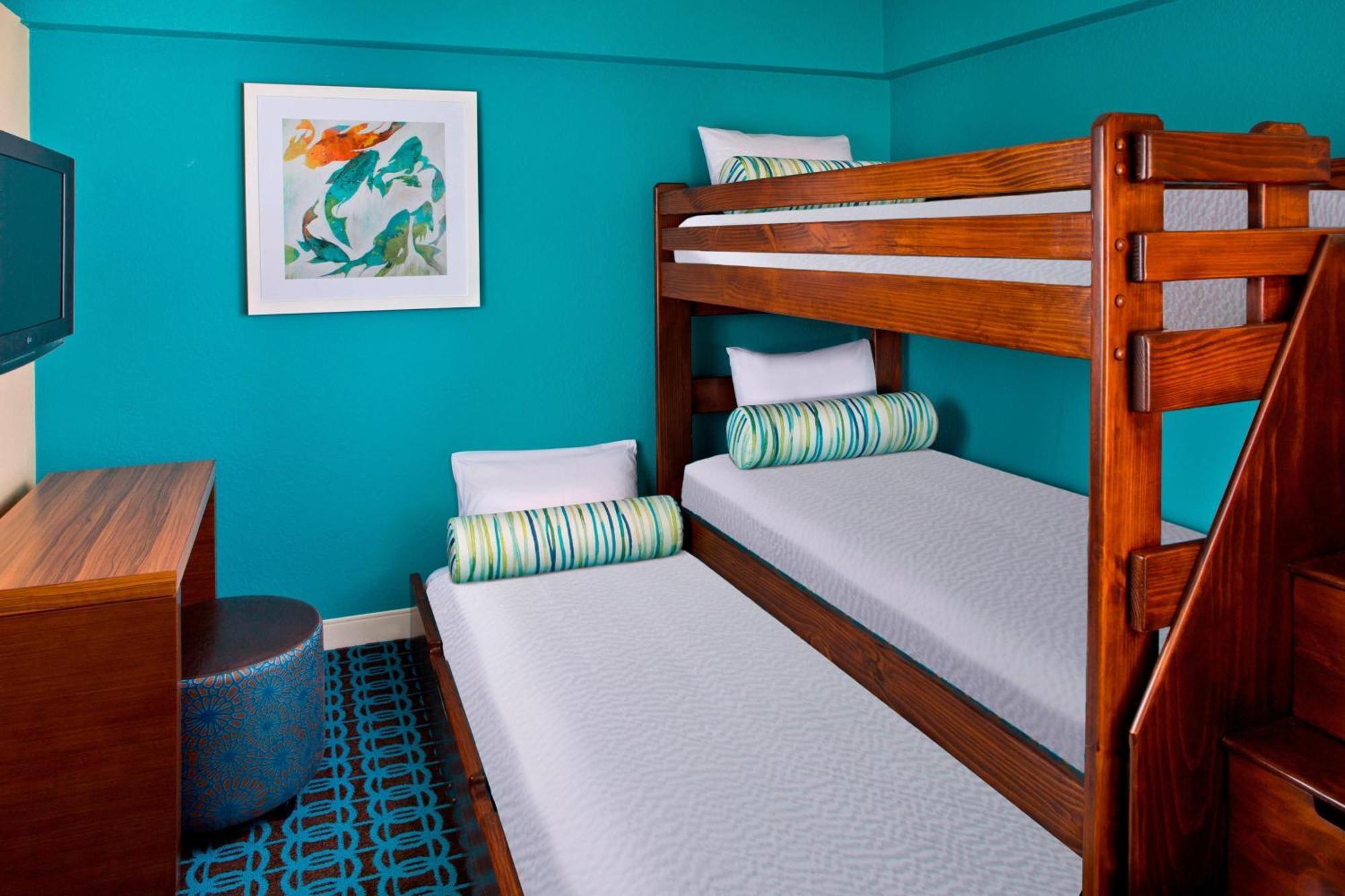 Hotel Fairfield & By Marriott Orlando Buena Vista In The Marriott Village Lake Buena Vista