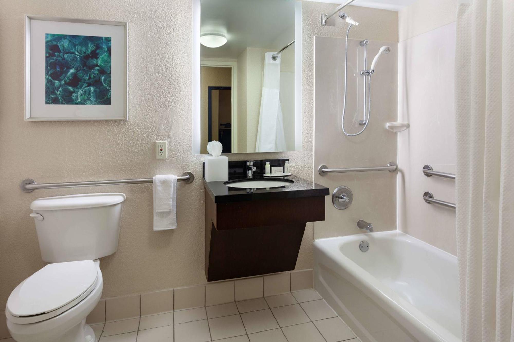 Fairfield & By Marriott Orlando Buena Vista In The Marriott Village Lake Buena Vista